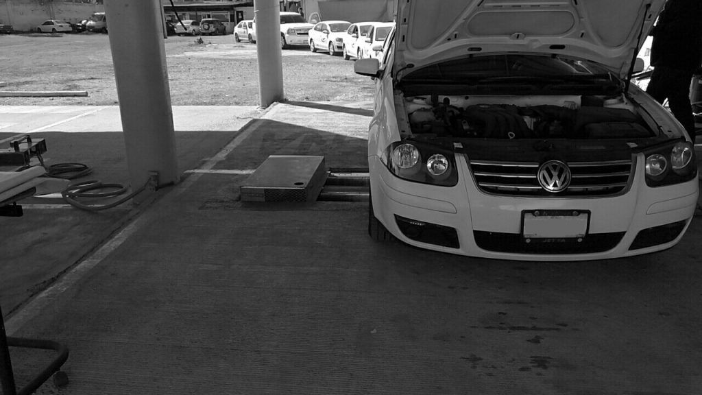 Inspección de emisiones contaminantes vehículos a gasolina